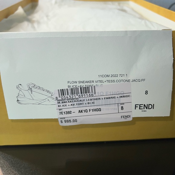FENDI Flow FF Leather Sneaker - Picture 10 of 10